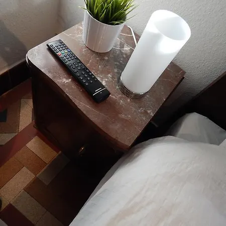 Les Remparts Pensión 4*