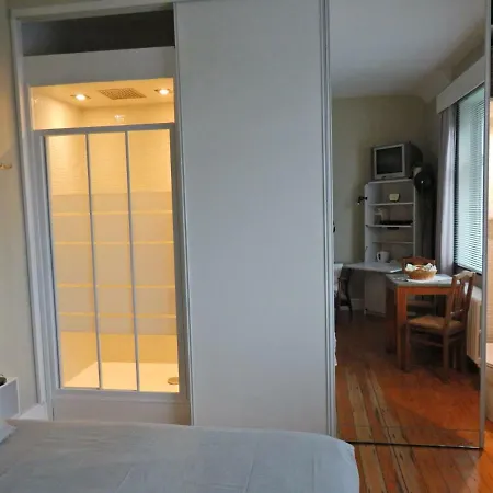 Les Remparts Pensión 4*