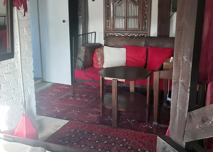 Les Remparts בית הארחה