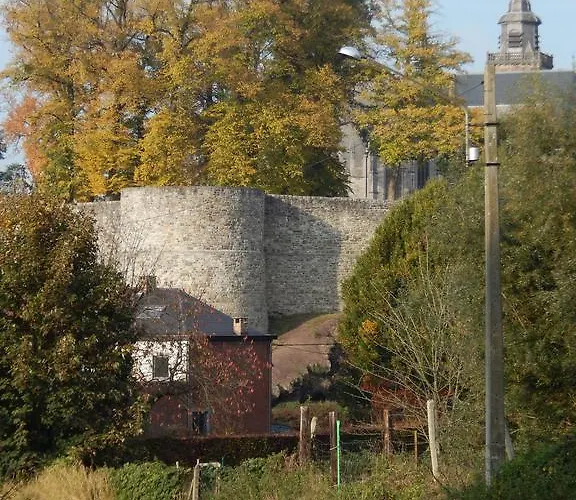 בית הארחה Les Remparts 4*