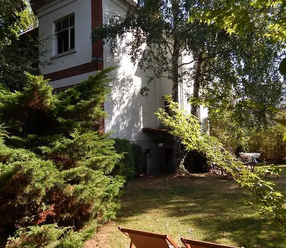 בית הארחה Les Remparts בינך