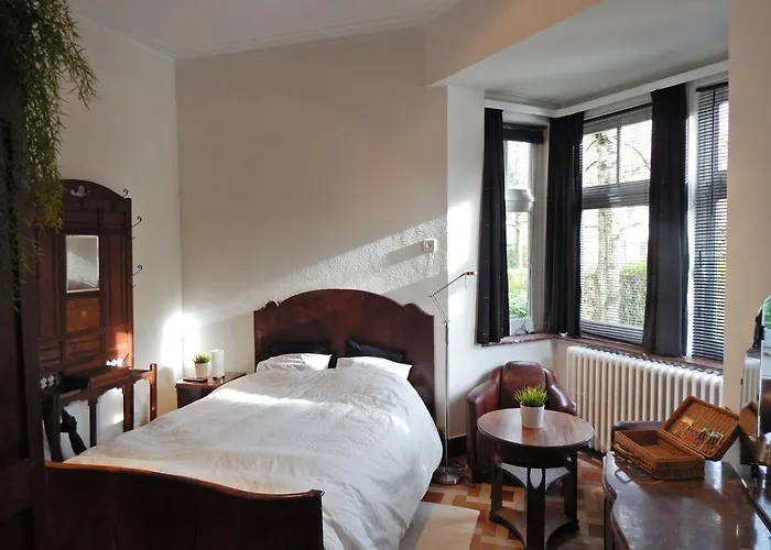 Les Remparts בית הארחה