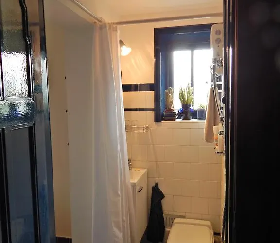 Les Remparts בית הארחה 4*