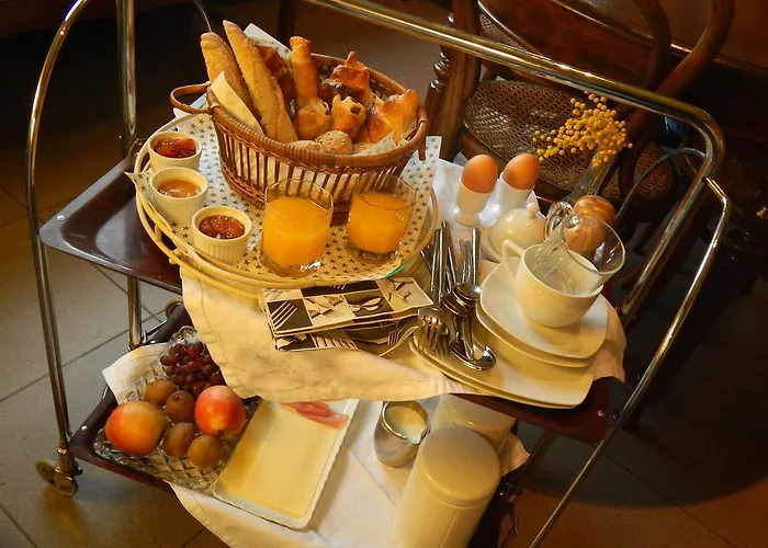 בית הארחה Les Remparts בינך