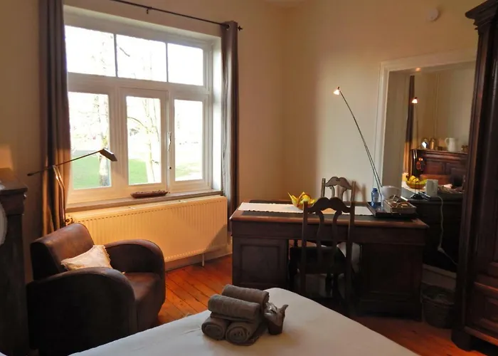 בית הארחה Les Remparts בינך