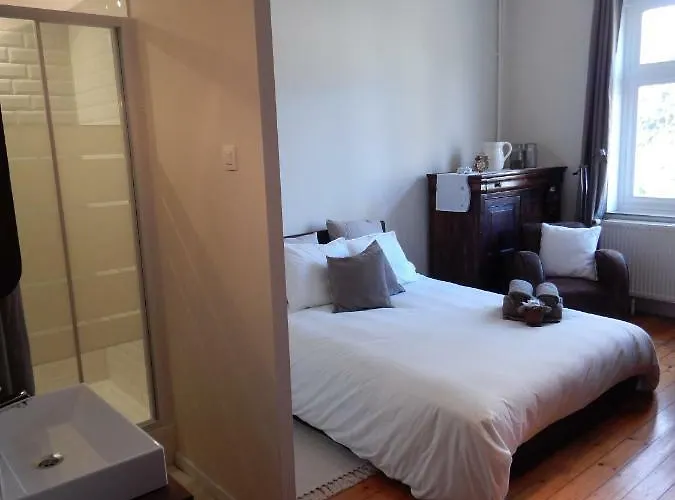 בית הארחה Les Remparts 4*