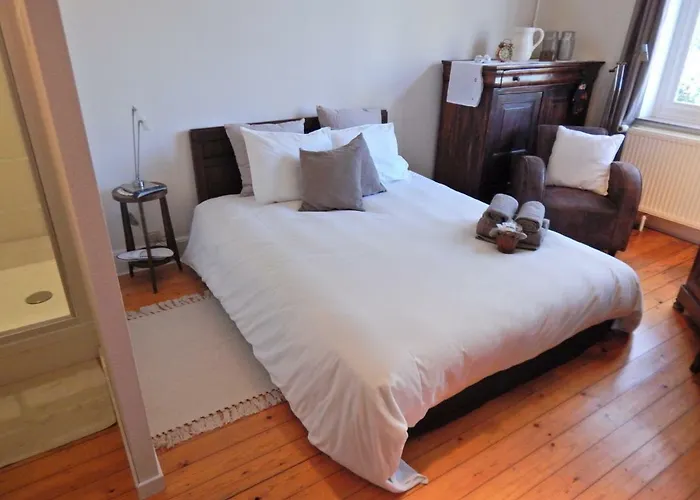 Les Remparts בית הארחה